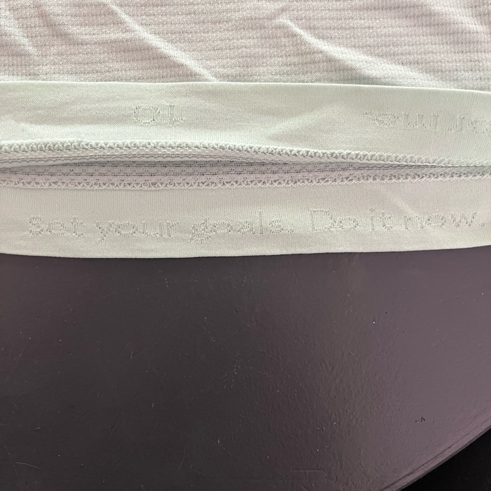 Lululemon Run Swiftly Ss Sz10 Euc - image 3